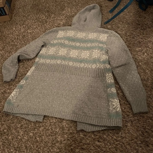 Gray Cardigan - Picture 4 of 4